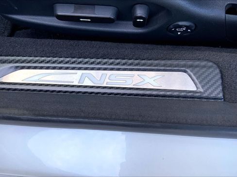 Used 2017 Acura NSX AWD/4WD image 7