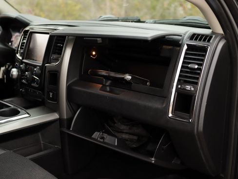 Used 2013 RAM 1500 Sport w/ Sport Premium Group image 38