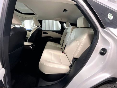Used 2024 Lexus RX 350 Premium w/ Accessory Package (Z1) AWD/4WD image 15
