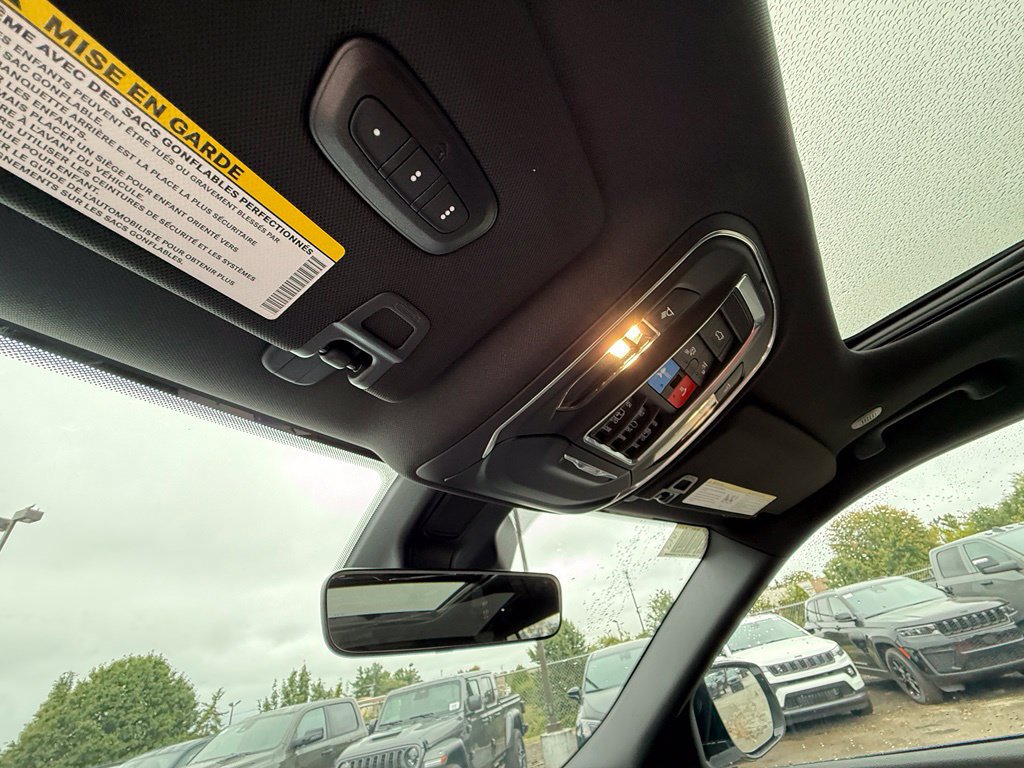 New 2027 Jeep Grand Cherokee Limited AWD/4WD image 22