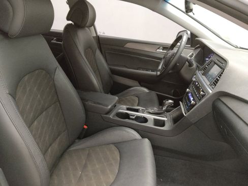 Used 2016 Hyundai Sonata Sport w/ Option Group 02 FWD image 21