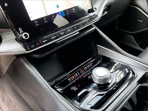 Used 2018 Ford Expedition Max Limited image 35