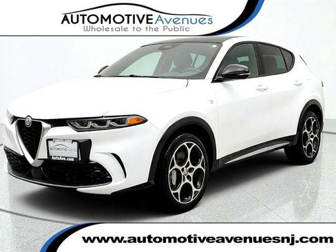 Used 2024 Alfa Romeo Tonale Ti AWD/4WD image 1