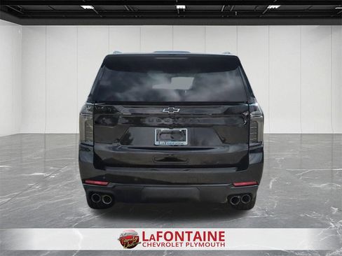 Used 2026 Chevrolet Suburban RST image 7