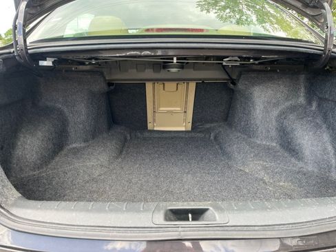 Used 2011 Honda Accord EX-L image 9