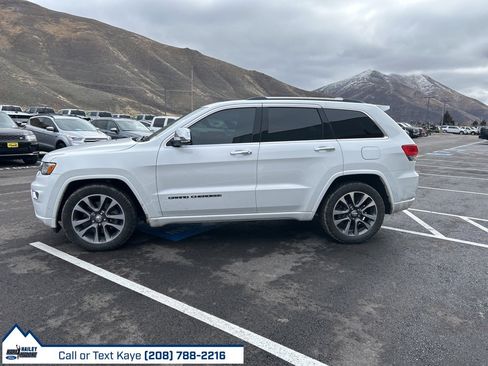 Used 2018 Jeep Grand Cherokee Overland image 4