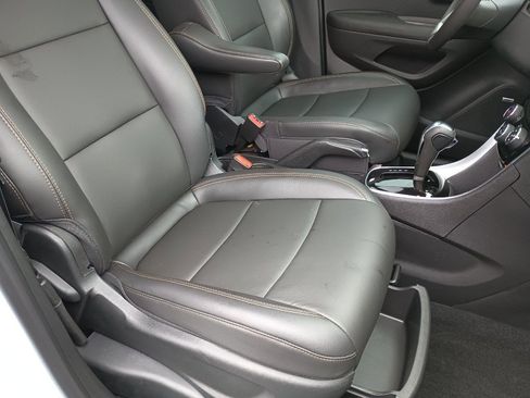 Used 2020 Chevrolet Trax Premier image 27