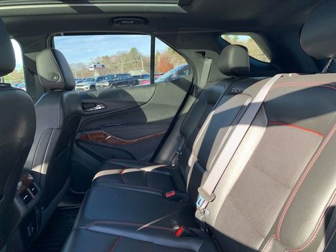 Used 2022 Chevrolet Equinox RS w/ RS Leather Package image 21