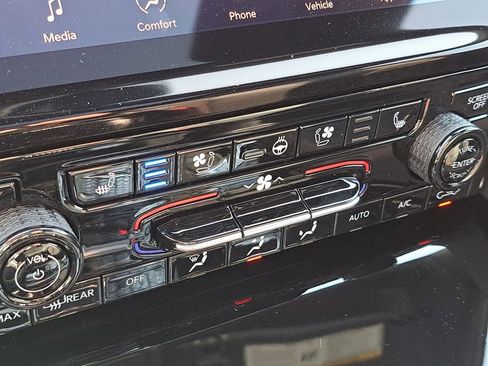 New 2025 Jeep Grand Cherokee L Summit w/ Advanced Protech Group IV image 11