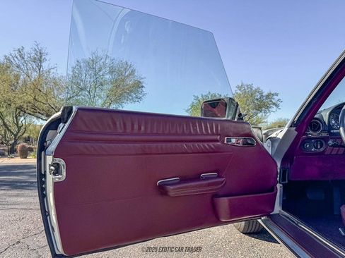 Used 1989 Mercedes-Benz 560 SL image 46