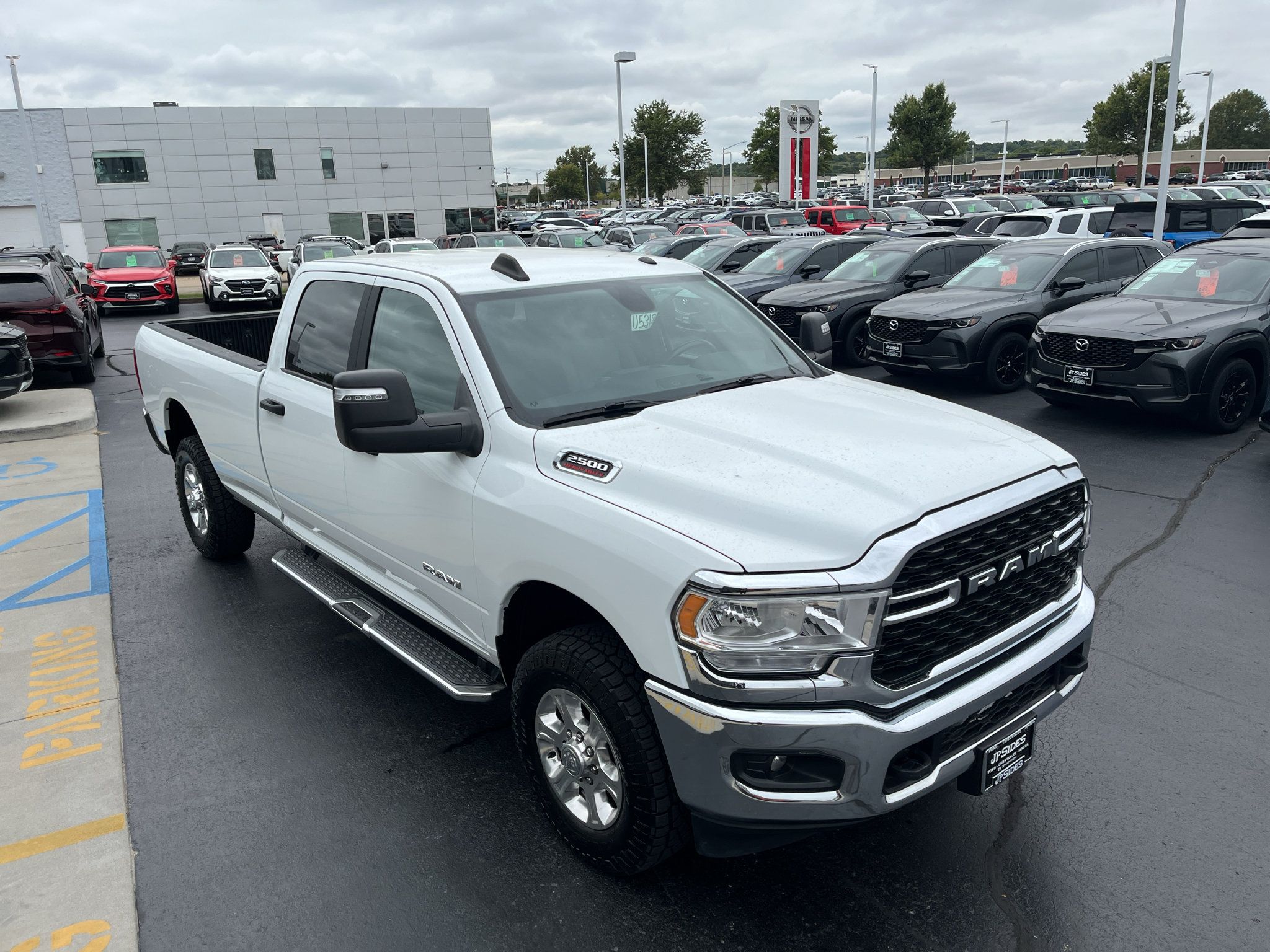 Used 2024 RAM 2500 Big Horn AWD/4WD image 7