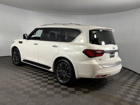 Used 2024 INFINITI QX80 Sensory AWD/4WD image 9