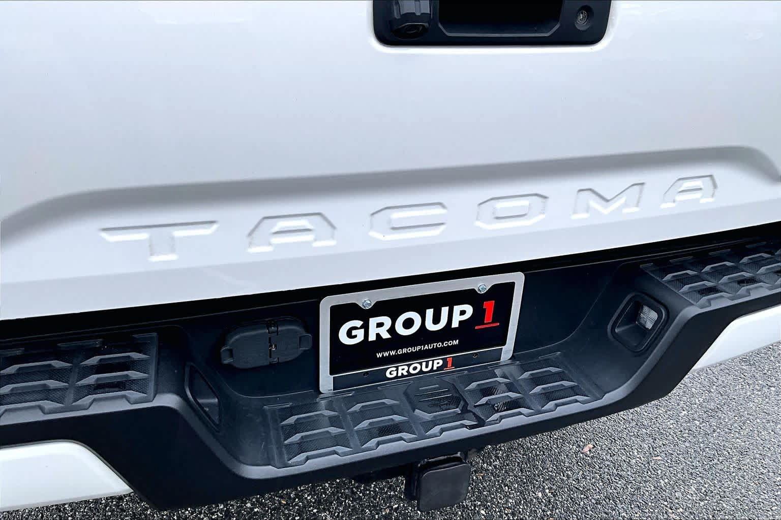 Used 2022 Toyota Tacoma SR AWD/4WD image 30