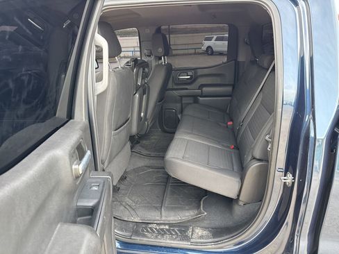 Used 2022 Chevrolet Silverado 1500 Custom image 5