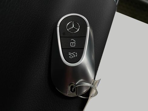 Certified 2025 Mercedes-Benz C 300 4MATIC Sedan image 32