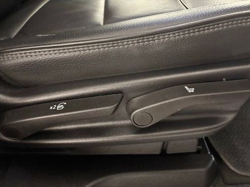 Used 2025 GMC Yukon Denali image 16