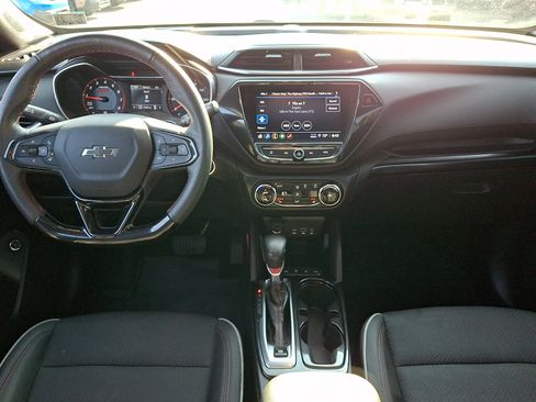 Used 2022 Chevrolet TrailBlazer RS w/ Sun and Liftgate Package AWD/4WD image 15
