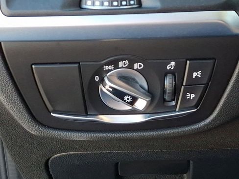 Used 2023 BMW X3 xDrive30i w/ Premium Package image 29