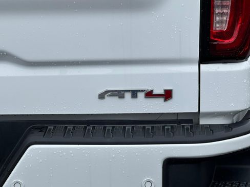 Certified 2023 GMC Sierra 1500 AT4 w/ AT4 Premium Package image 9