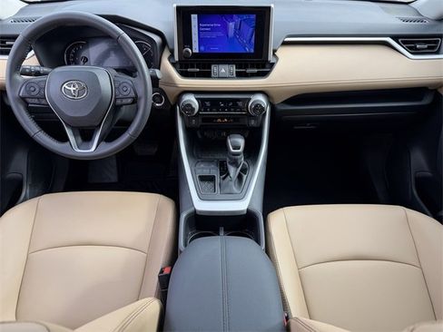 Used 2025 Toyota RAV4 XLE Premium image 11
