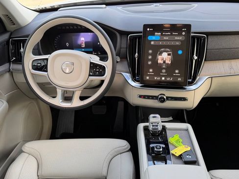 New 2026 Volvo XC90 T8 Ultra w/ Protection Package Premier AWD/4WD image 10