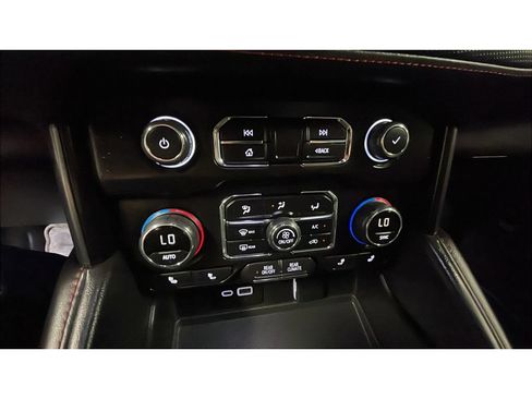 Used 2024 Chevrolet Tahoe RST w/ Luxury Package AWD/4WD image 14