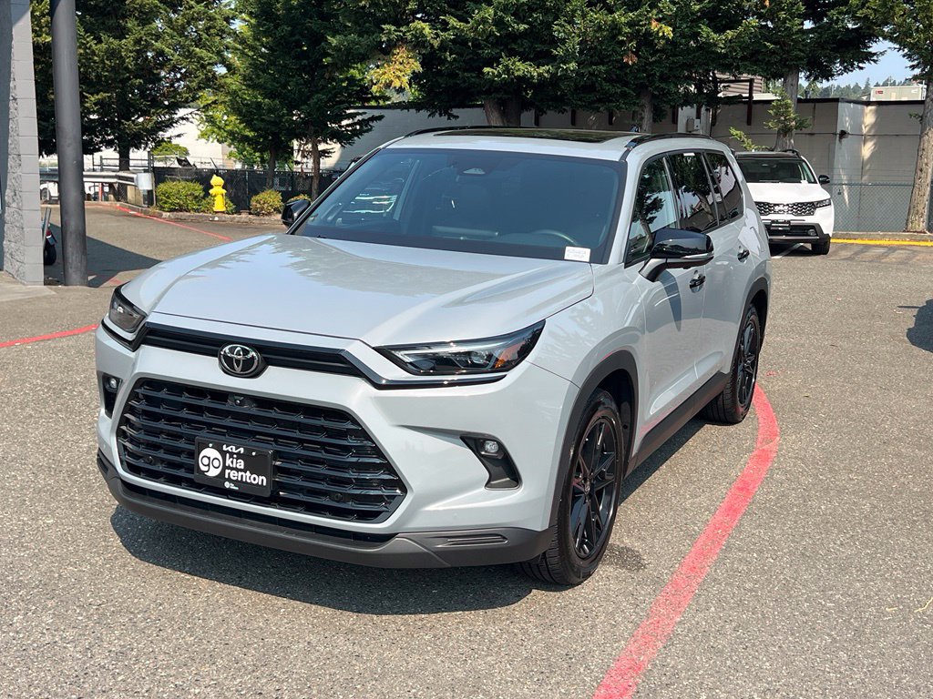 Used 2025 Toyota Grand Highlander AWD Hybrid image 5