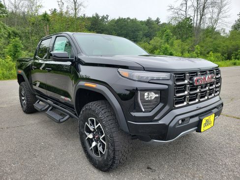 New 2025 GMC Canyon AT4 w/ AT4X Package image 3