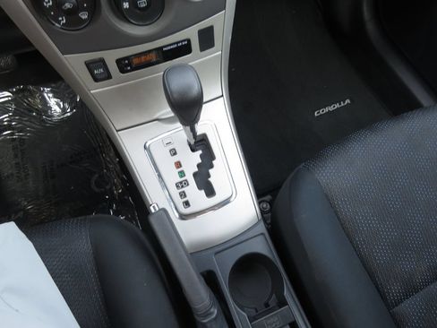 Used 2010 Toyota Corolla S FWD image 23