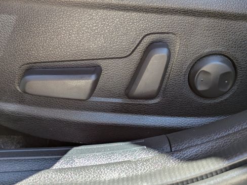 Certified 2024 Kia Forte GT w/ GT2 Package FWD image 17
