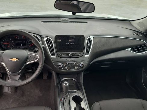 Used 2020 Chevrolet Malibu LT FWD image 9