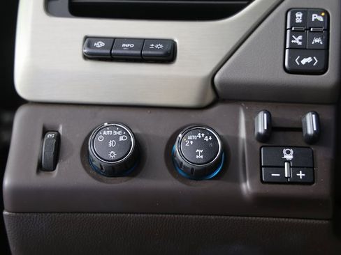 Used 2019 GMC Yukon Denali w/ Denali Ultimate Package image 28