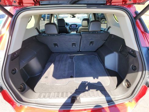 Used 2023 GMC Terrain Denali image 19