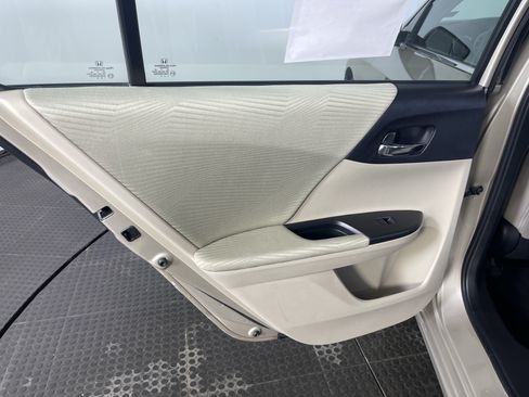 Used 2015 Honda Accord LX image 15
