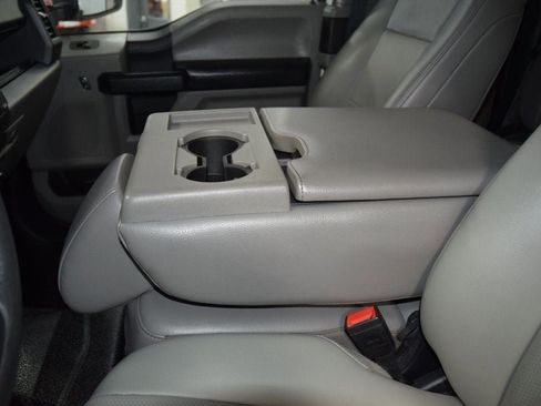 Used 2022 Ford F350 XL w/ Power Equipment Group image 31