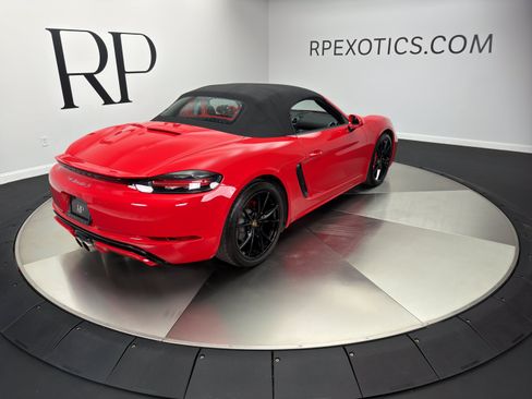 Used 2023 Porsche 718 Boxster S RWD image 16