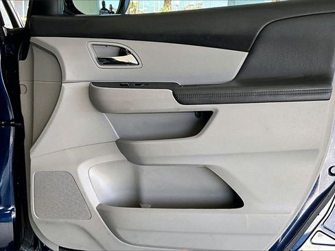 Used 2014 Honda Odyssey Touring image 29
