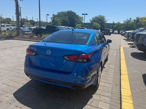 Used 2021 Nissan Versa S FWD image 5