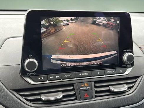 Used 2022 Nissan Altima 2.5 SR image 16
