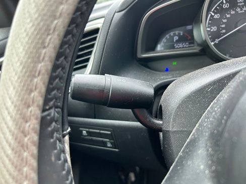 Used 2018 MAZDA MAZDA3 Touring image 21