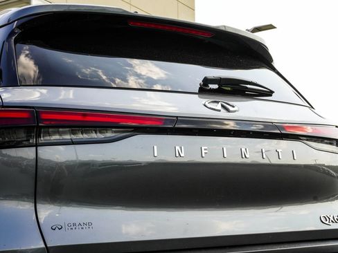 Used 2023 INFINITI QX60 Luxe FWD image 13