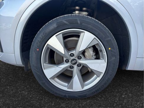 Used 2023 Audi Q5 2.0T Premium Plus w/ Premium Plus Package image 13