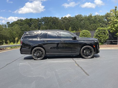Used 2023 Cadillac Escalade Sport Platinum w/ LPO, ONYX Package AWD/4WD image 5