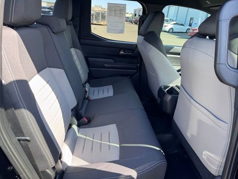 Used 2025 Toyota Tacoma TRD Off-Road image 28