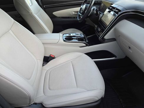 Certified 2022 Hyundai Tucson Limited image 13