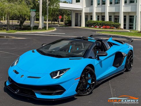 Used 2021 Lamborghini Aventador SVJ AWD/4WD image 10