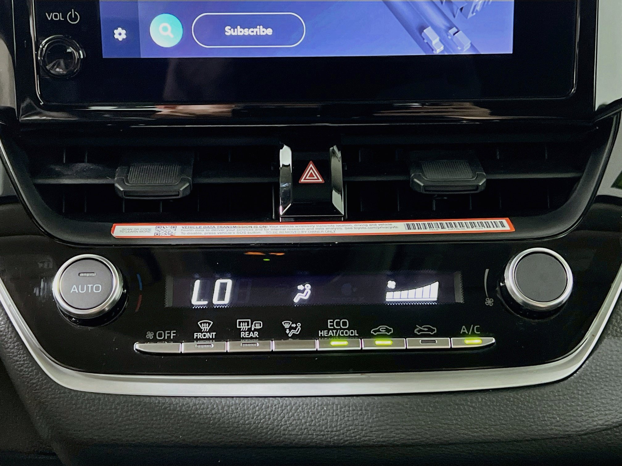 Used 2025 Toyota Corolla LE w/ Convenience Package FWD image 26