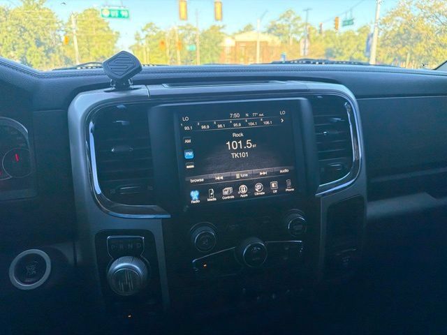 Used 2015 RAM 1500 Laramie w/ Convenience Group AWD/4WD image 14
