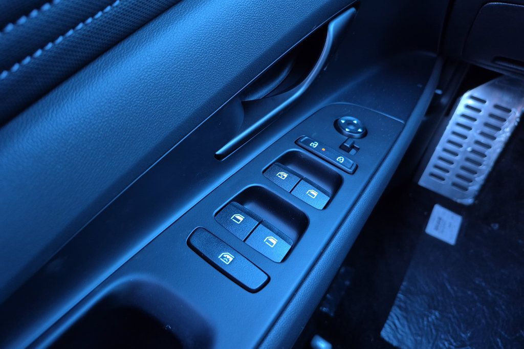 New 2026 Hyundai Elantra SEL Sport FWD image 31