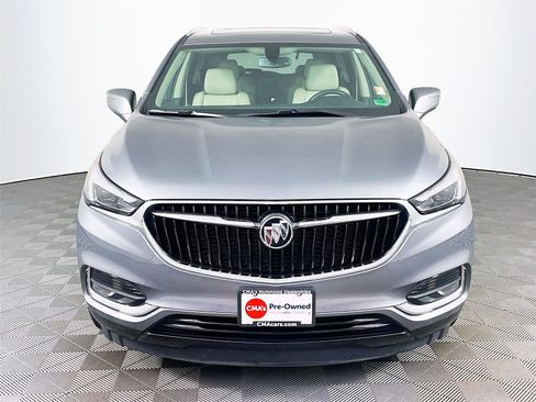 Used 2021 Buick Enclave Essence w/ Sound and Sites Package image 2
